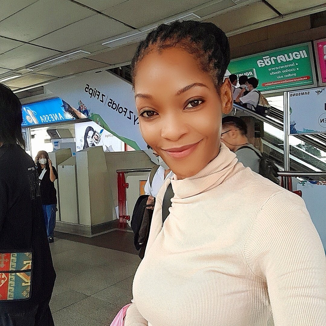 MiddahMimi's tweet photo. #NewProfilePic https://t.co/nqvmcIbCIv