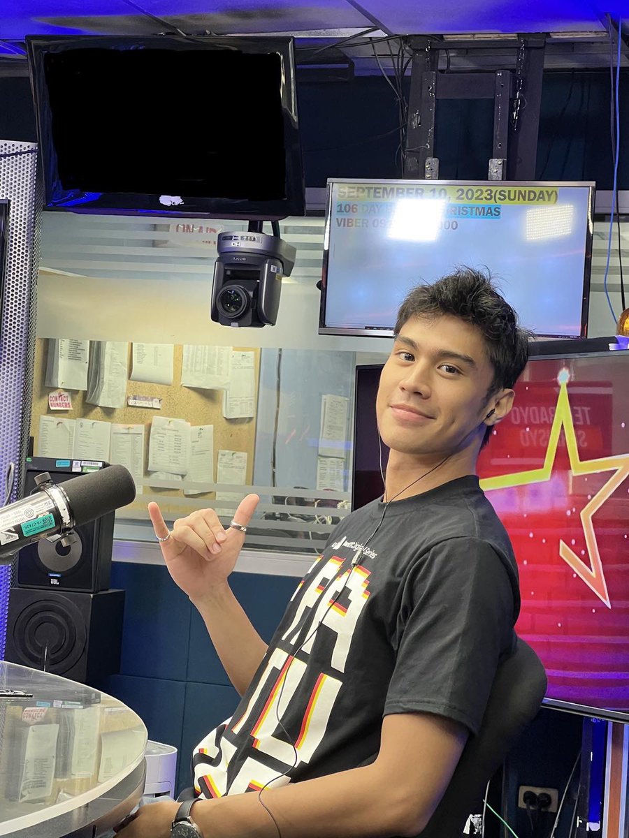 riseartistsph's tweet photo. #KaoriOinuma and #JeremiahLisbo at Bongga ka Jhai sa Teleradyo! ☺️🫰🏼

Catch #Fractured this SEPTEMBER 15 on iWantTFC! https://t.co/BJPyF2o8GU