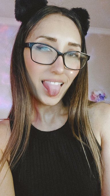 #Online 🤎❤️🤍 https://t.co/VWyjGnf6n4<a href="/tag/online"class="tags">#Online</a>