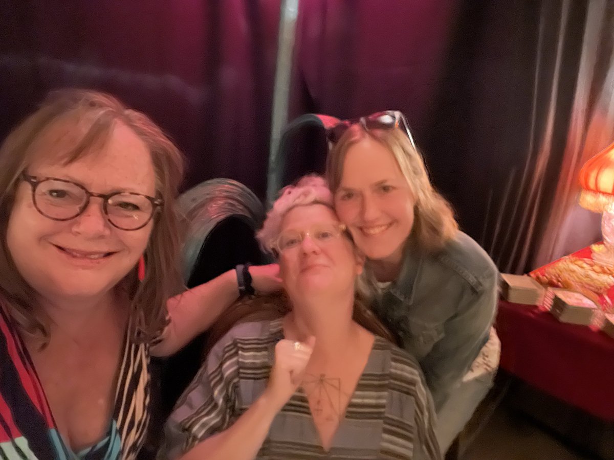 Hanging out with some champions of vancouver culture. Supporting <a href="/SecretLantern/">SecretLanternSociety</a> with <a href="/anitazaenker/">Anita Zaenker</a> <a href="/vedahille/">Veda Hille</a> Great evening of music and humour.