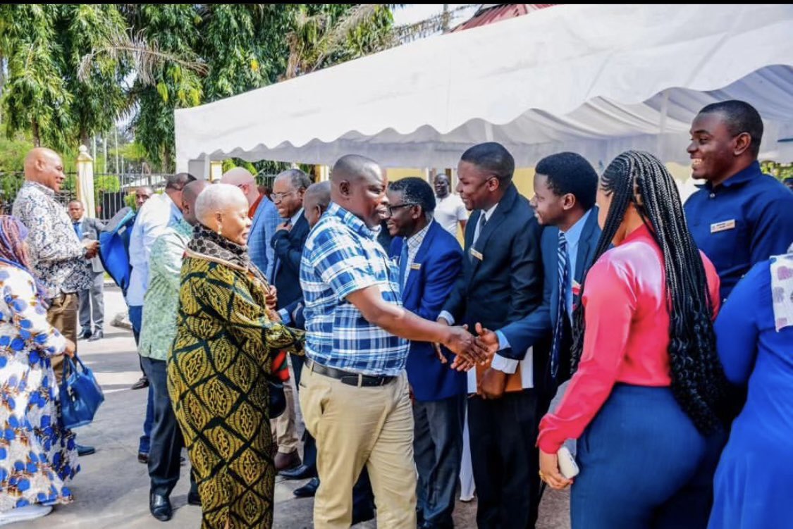 WizarayaUC's tweet photo. 1/2.Mwenyekiti wa Kamati ya Kudumu ya Bunge ya Miundombinu Mhe Suleiman Kakoso  ameitaka Mamlaka ya Udhibiti wa Usafiri Ardhini-LATRA kushirikisha wadau zaidi juu ya matumizi ya Mfumo wa ufuatiliaji wa mwenendo wa mabasi (VTS) https://t.co/4coyMwics5