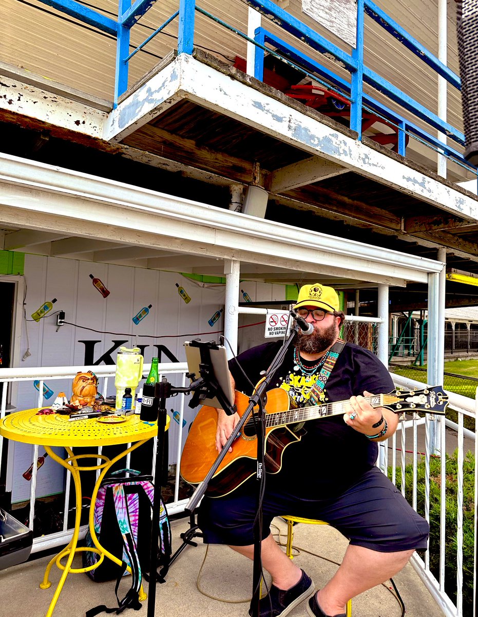 kyleahurd's tweet image. What an afternoon! Beautiful weather, incredible crowd of people and I got to play a mix of my favorite music. Nothing better than that. Sending out a huge thank you to @IndianaOnTap &amp;amp; @IndianaBeach for having me perform!
#hopsandcoasterdrops #lakeshafer #indianabeach #livemusic