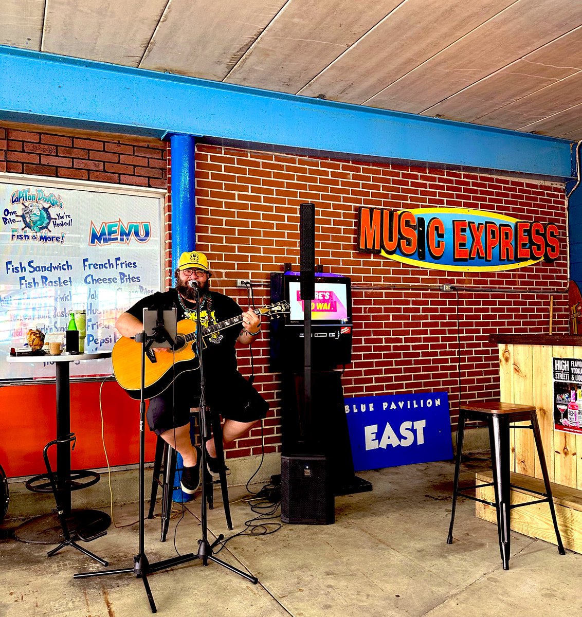 kyleahurd's tweet image. What an afternoon! Beautiful weather, incredible crowd of people and I got to play a mix of my favorite music. Nothing better than that. Sending out a huge thank you to @IndianaOnTap &amp;amp; @IndianaBeach for having me perform!
#hopsandcoasterdrops #lakeshafer #indianabeach #livemusic