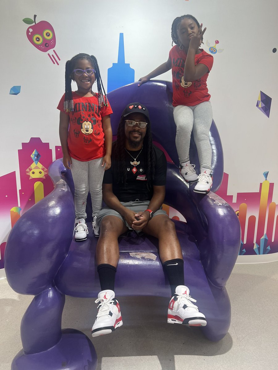 marchio__'s tweet photo. Took my girls to the #SloomooInstitute in NYC today♥️ https://t.co/yaUXkMK43a
