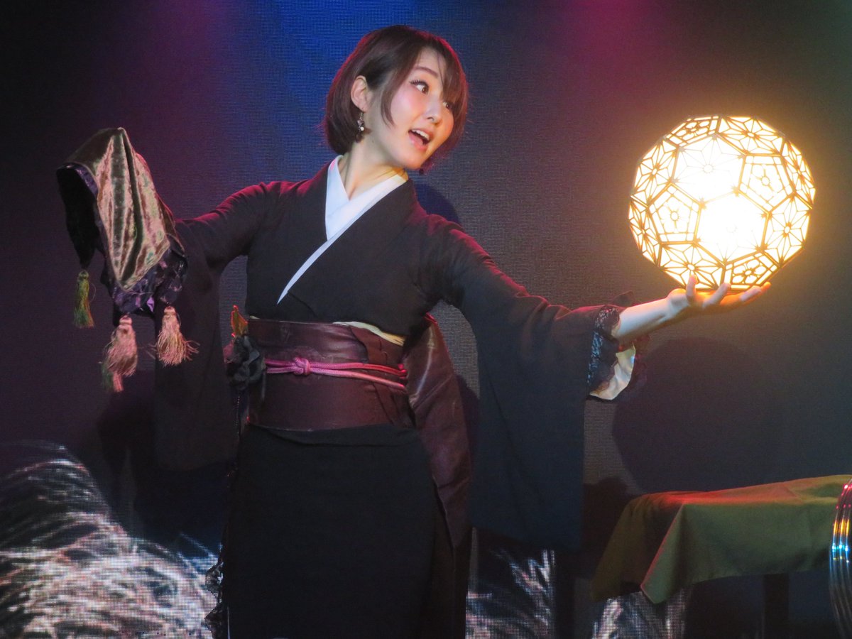 yoyokade's tweet photo. 六本木オズマンド 2023.9.9 izumaさん②
この日はショウが2回あったので、定番とも言える丸灯篭のオープニングも異なるバージョンで楽しめてラッキーでした✨
#izuma
#RoppongiOSMAND
#オズマンド https://t.co/QXQ8IeU2Za