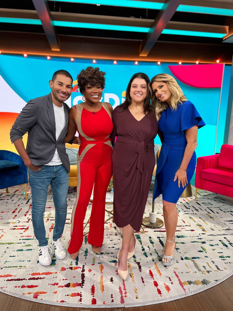 Triunfamos esta semana en <a href="/hoydia/">hoy Día</a> Gracias al publico a <a href="/ssmester/">Sandra Smester</a> <a href="/DioLLuberes/">Dio Lluberes</a>