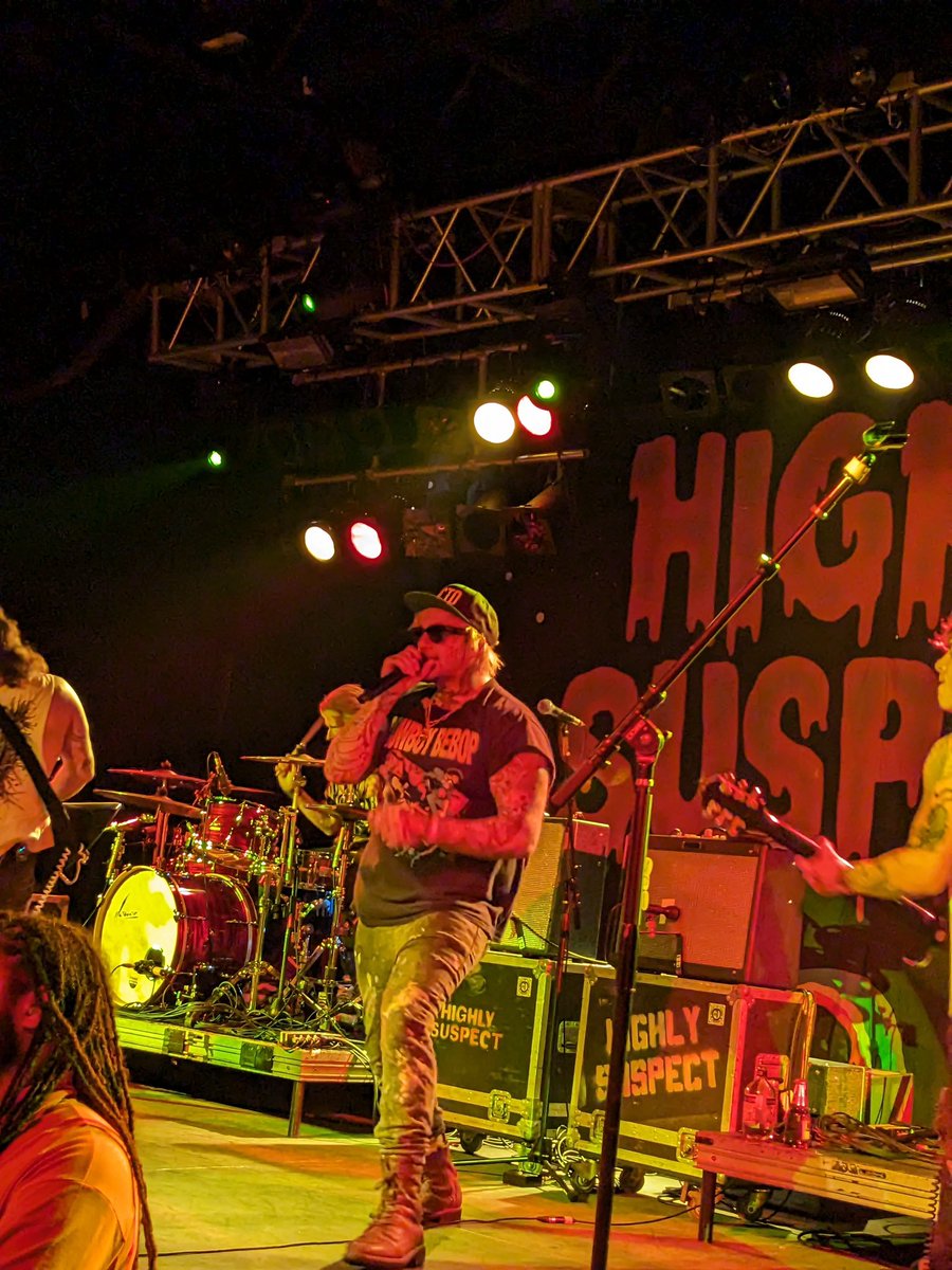 As usual. An AMAZING show. The starland ballroom is an intimate venue and seeing my favorite person there is always one of my favorite things. 

<a href="/Highly_Suspect/">HIGHLY SUSPECT</a> <a href="/JohnnyStevens/">Johnny Stevens</a>