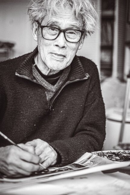 Tekenaar Thé Tjong-Khing is te gast bij <a href="/FriedlLesage/">Friedl' Lesage</a> in #touché. Zowel de ‘taartenboeken’ als ‘Vos en Haas’ zijn van zijn hand. Vorige maand vierde hij zijn 90ste verjaardag. Heeft hij het leven geleefd waar hij van droomde? Luister live van 11 tot 13 uur, of later via VRT MAX!