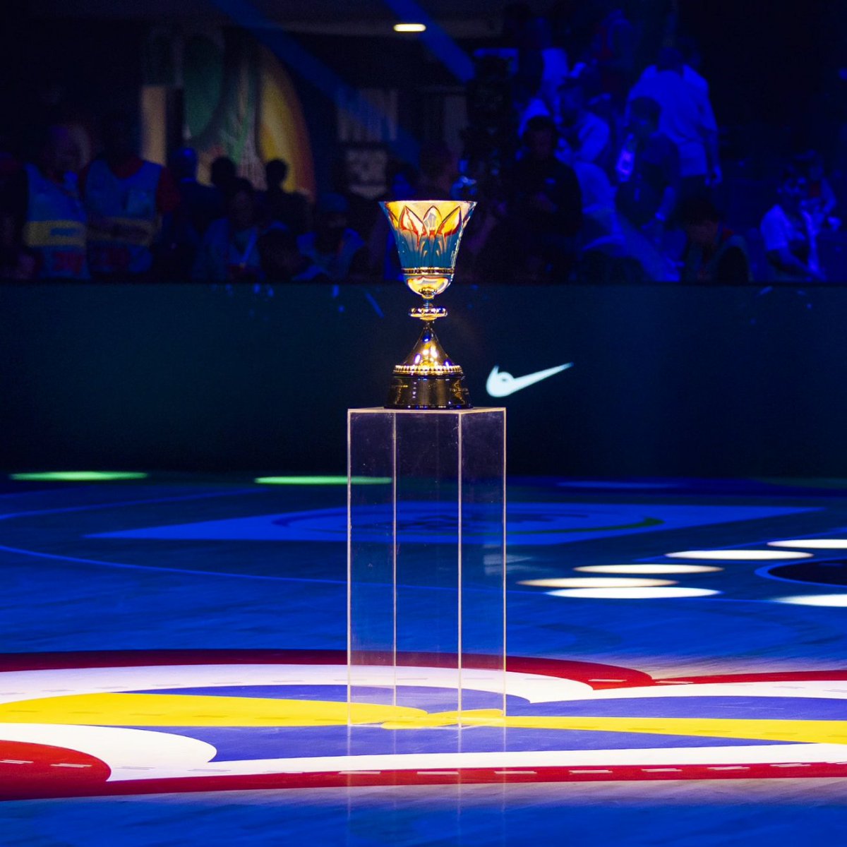 Go4GoldAgency's tweet photo. WHO'S WINNING IT ALL?! 🏆
It has all come down to this moment, and our stage is set as usual 😎. Let's enjoy the last day of the #FIBAW 🙌🏀!
👉 90 games are now history. Just two more to go:
🥉... 🇺🇲 x 🇨🇦
🏆... 🇩🇪 x 🇷🇸
#Go4Gold #Livebros #GameExperience #FIBAWC2023 https://t.co/HdOoZoSah2