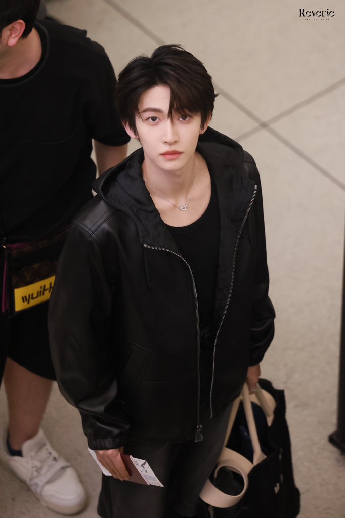 G_Charlie_Liuyu's tweet image. Totally grew up~🥹💓
Cr.粉色快乐大雕

#LiuYu #刘宇 #リュウユ
#리우위 #หลิวอวี่ #LưuVũ