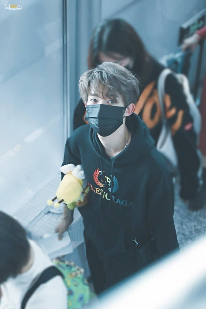 G_Charlie_Liuyu's tweet image. Totally grew up~🥹💓
Cr.粉色快乐大雕

#LiuYu #刘宇 #リュウユ
#리우위 #หลิวอวี่ #LưuVũ