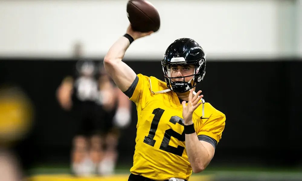 IowaBOP's tweet photo. Anonymous Iowa State player on Cade McNamara: 

“He walked in our locker room &amp; walked right by me. And I’m like, what the hell is he coming in our locker room for? 

And he walked by me &amp; he tapped TJ Tampa on the leg, and said, ‘Lace em up, it’s gonna be a long f–-king game.” https://t.co/6jTM9lDcMi