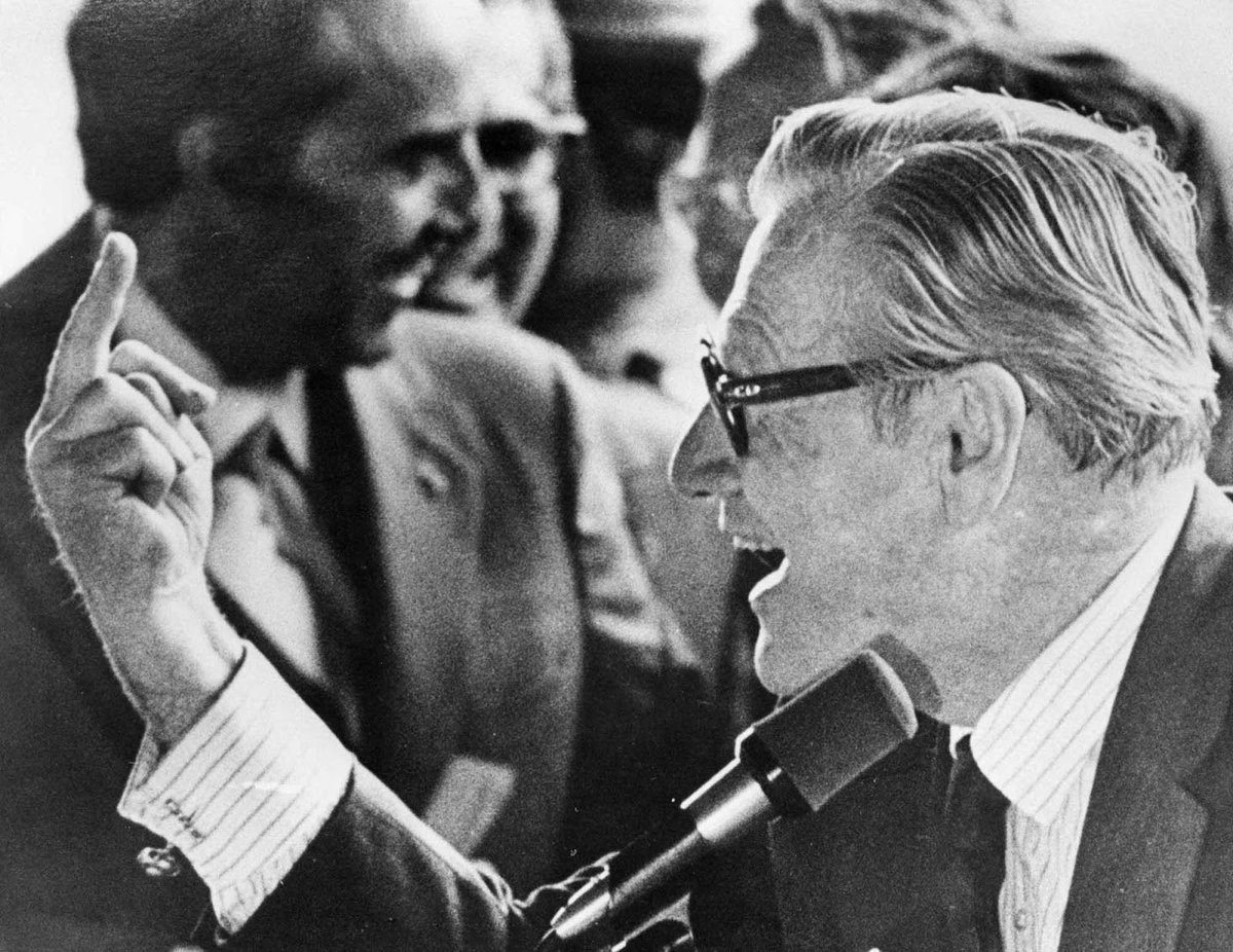 Not sure what exactly made me think of this classic political photograph: