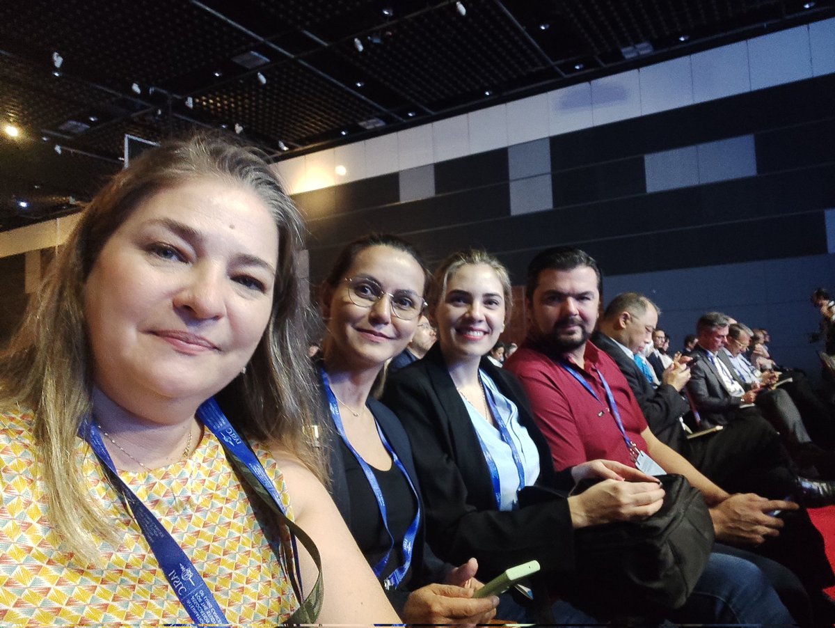 cinthiavgauna's tweet photo. 🇵🇾🙌 #WCLC23   Día 1 @CanteroDuerksen @Wzarate2 @CodasLeny https://t.co/snlFwAtYKt