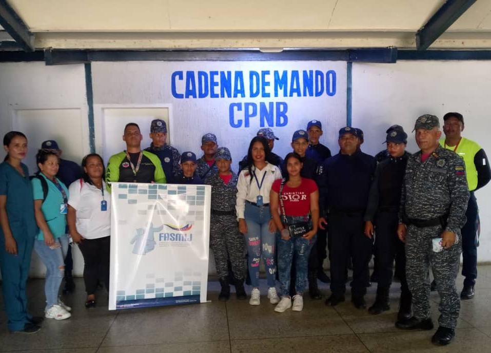 ven911delta's tweet photo. ¡MEDICINA DE CALIDAD AL TRABAJADOR!

Llevamos a cabo en Articulación con FASMIJ, Jornada de Atención Médica para los funcionarios de la PNB.  atendiendo a nuestros valientes funcionarios
#FASMIJ
#PorLaVidaYLaPaz
@lizetadelta @prensagobdelta @ven911oficial
@FASMIJ @CeballosIchaso1 https://t.co/TYTYuOEG3R