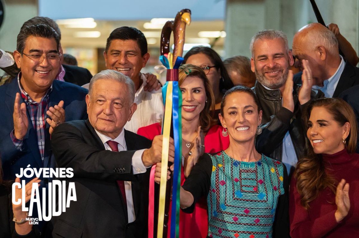 PorlaPrimera_NL's tweet photo. Estamos viviendo tiempos históricos para nuestro país 🇲🇽
Las juventudes y el resto del pueblo de México estamos con Claudia Sheinbaum 😎🫶🏼
#EsClaudia #JovenEsClaudia #Sheinials #cuartatransformación #4T #corcholatas #ClaudiaSheinbaum #nuevoleon https://t.co/nrucTBR6Q0