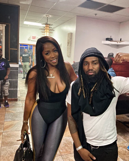 EazyTBCupdates's tweet photo. @RealRemyMa & @ImKWalker1 #TheTrenches #NasTylGia #GuttaCity https://t.co/cItl753XAK
