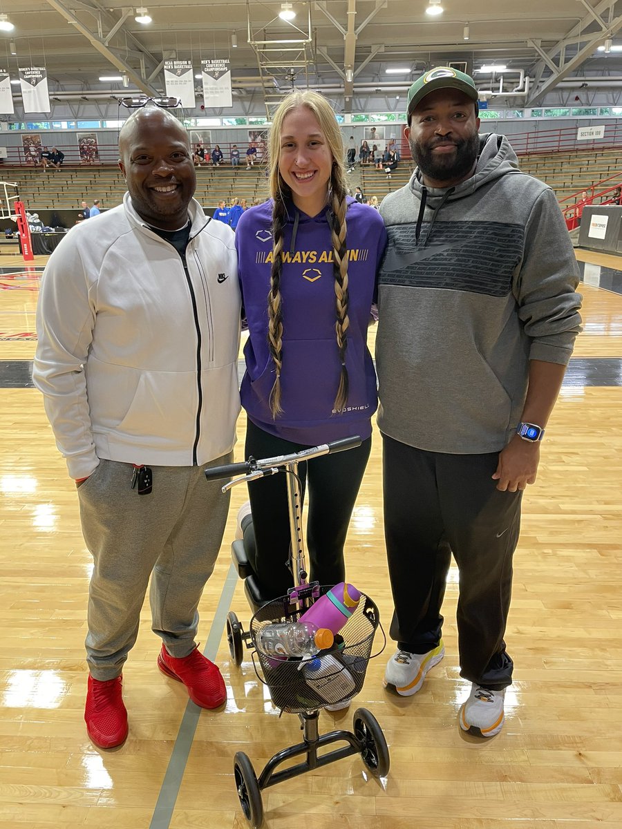 Emily Hartman tweet media