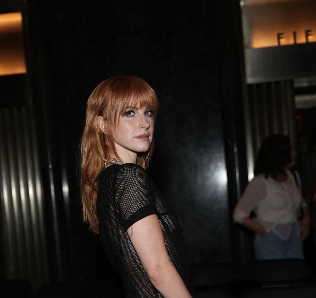 andriisagatelli's tweet photo. this’s Hayley Williams in her fashionist moment https://t.co/iYgFj0HHKn