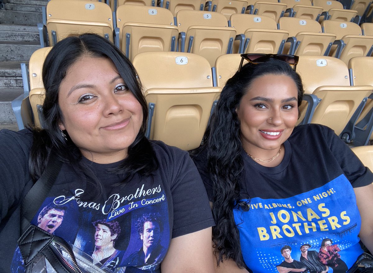 nellavida's tweet image. my 11th jobros show 🫶🏽
ready for u @jonasbrothers #THETOUR #LABABY