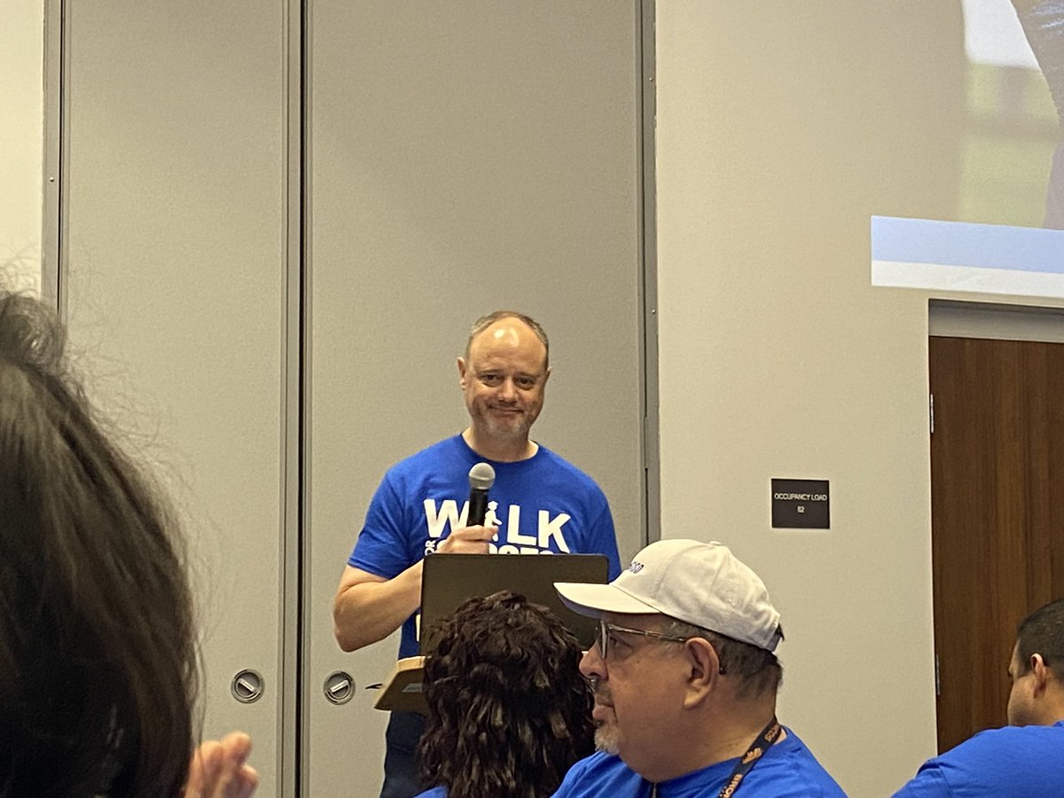 OSheaKeleher_ES's tweet image. Great morning working together to bring our students back to #TeamSISD! #WalkForSuccess