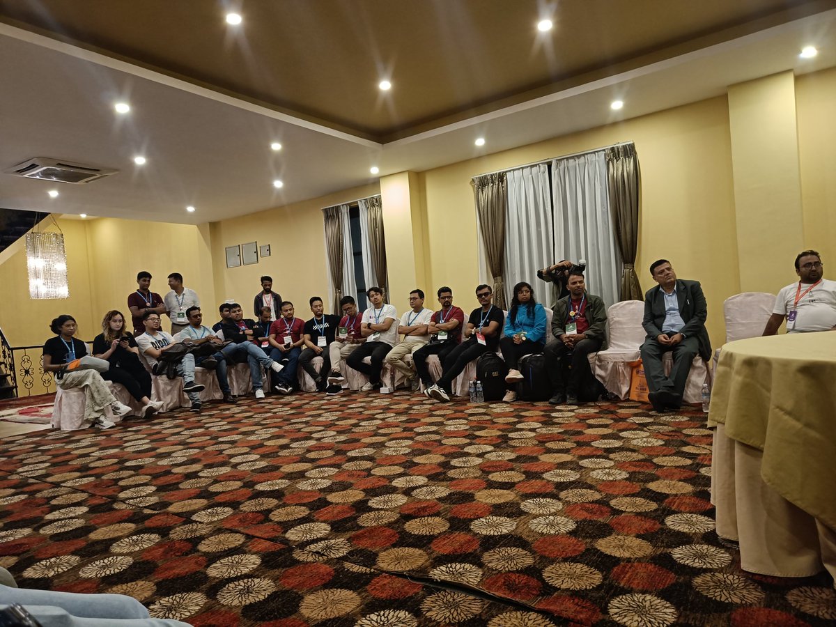 suascat's tweet photo. WP Chautari (a panel discussion) #WCKTM #wordcamp #yoast https://t.co/sy6fOxEOL0