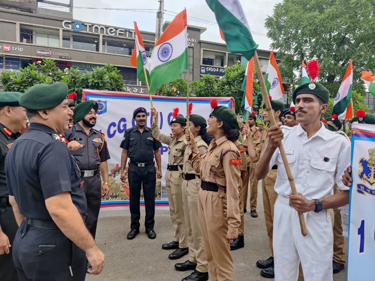 YOUTHOFCHHATTI2's tweet photo. *Mega Puneet Sagar Abhiyan* 5 local NCC units of raipur  and NCC Gp Hq Raipur conducted the event at Telibanda Raipur. https://t.co/VTpVfEq8yB