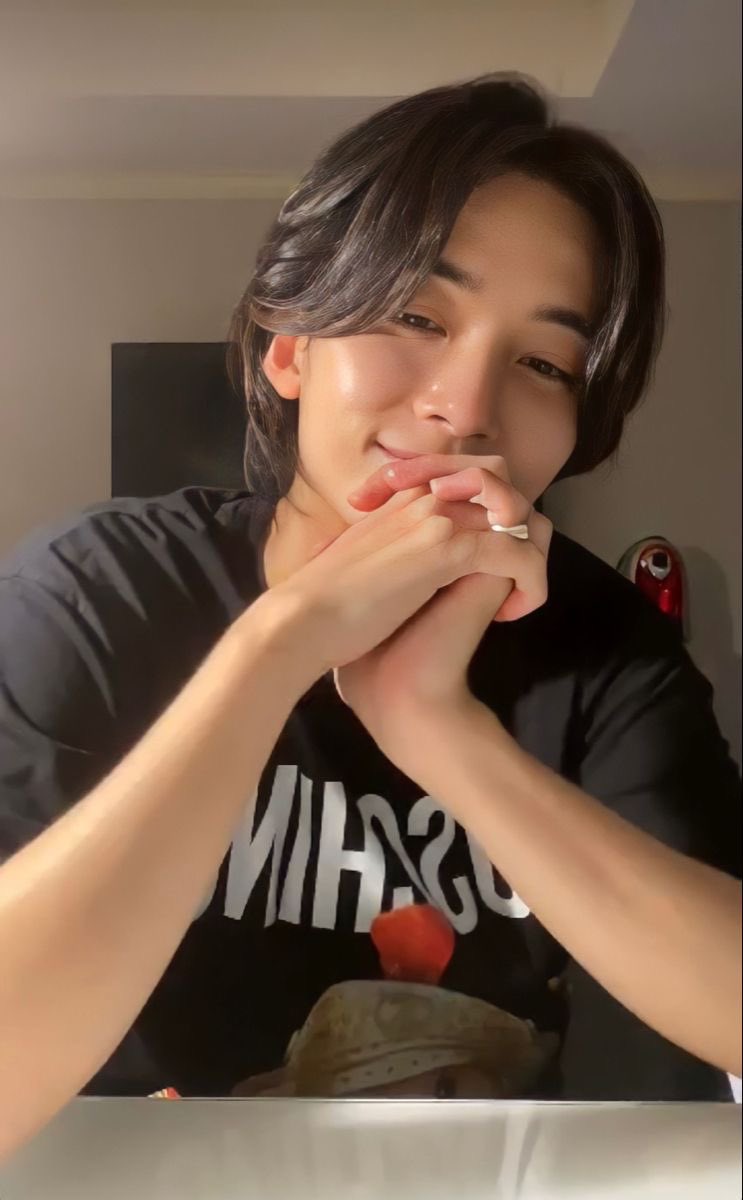 ⠀⠀⠀ ⠀⠀⠀ ⠀⠀⠀⠀
⠀⠀⠀ ⠀⠀⠀ ⠀⠀⠀⠀
⠀⠀ ⠀ (  MAX  )  SNS UPDATE  🎸⠀⠀⠀
⠀⠀        09 ／  10  ／ 23
⠀⠀     ❛ morning selfies 
⠀⠀⠀ ⠀⠀⠀ ⠀⠀⠀⠀
⠀⠀⠀ ⠀⠀⠀ ⠀⠀⠀⠀