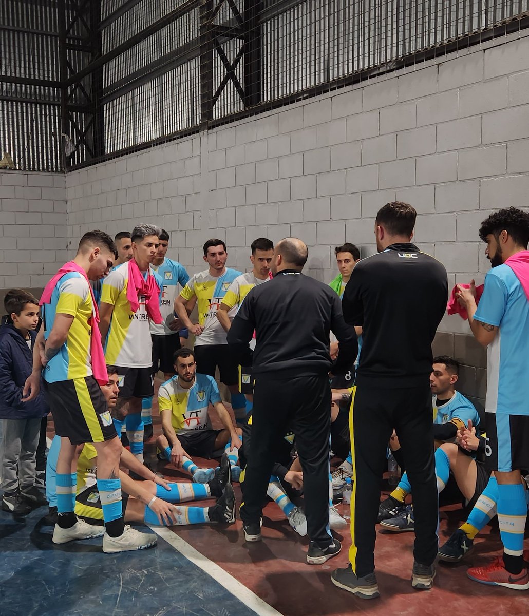 RamonAntune's tweet photo. Copa Futsal avellaneda 
@jorgeferraresi 
@magdysierra 
@AvellanedaCNDF https://t.co/LsPPtWj2Mo