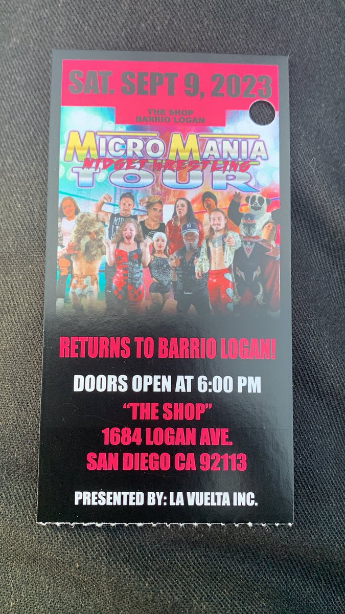 I’m not watching #UFC293 I’m at a live midget wrestling event! This is gonna be more entertaining! #MicroMania #MidgetWrestling