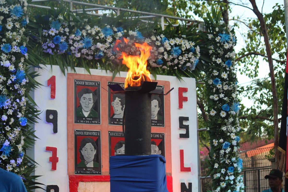 #Nicaragua || La ciudad de León, Capital de la Revolución, camina en conmemoración del 45 aniversario de la Insurrección de Septiembre hacia el sitio histórico de Veracruz. Caminando siempre con Amor Patrio, Amor a Nicaragua #PatriaBenditaYLibre 🇳🇮