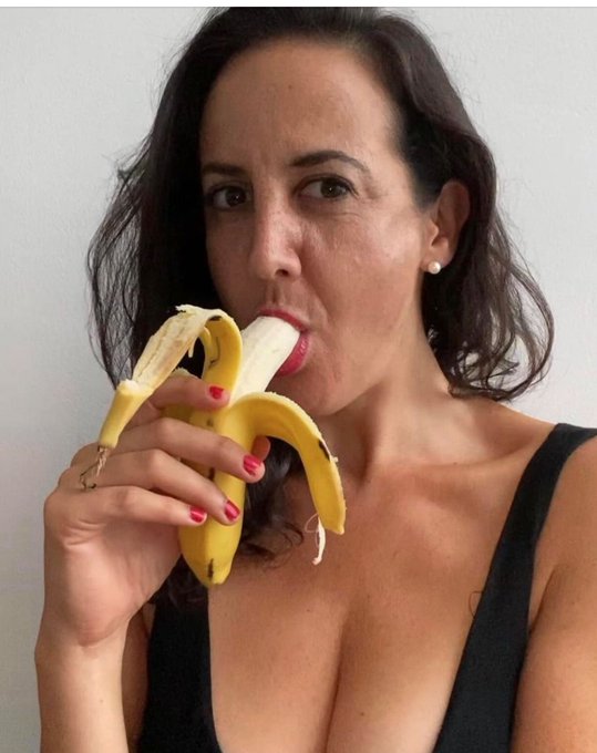 Are you eating healthy? Are you taking care of your beautiful body? Remember, we only have one! Make<a href="/tag/drresa"class="tags"><span>#drresa</span></a>