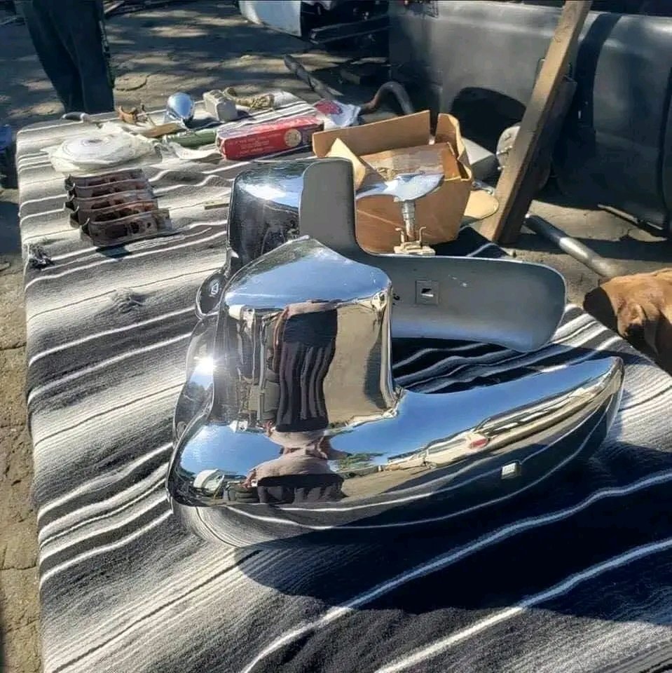 ObsPart's tweet image. 1953 1954 Chevy rear accessory bumper wrap around never been mounted on a car these are the new old stuck NOS The chrome is a 8 out 10 very nice for a daily drive
Available for pickup and delivery message me if interested