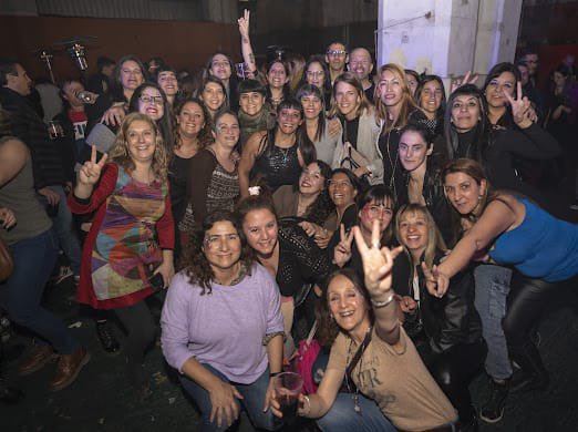 mononagutierrez's tweet photo. 🎉• Ayer celebramos junto a compañeras y compañeros  de @utectera , el día de las Maestras y Maestros.

Nos encontramos para abrazarnos, bailar y festejar en este día tan importante para nosotrxs, que diariamente luchamos por defender la Educación Pública. https://t.co/6pFy1QrFQA