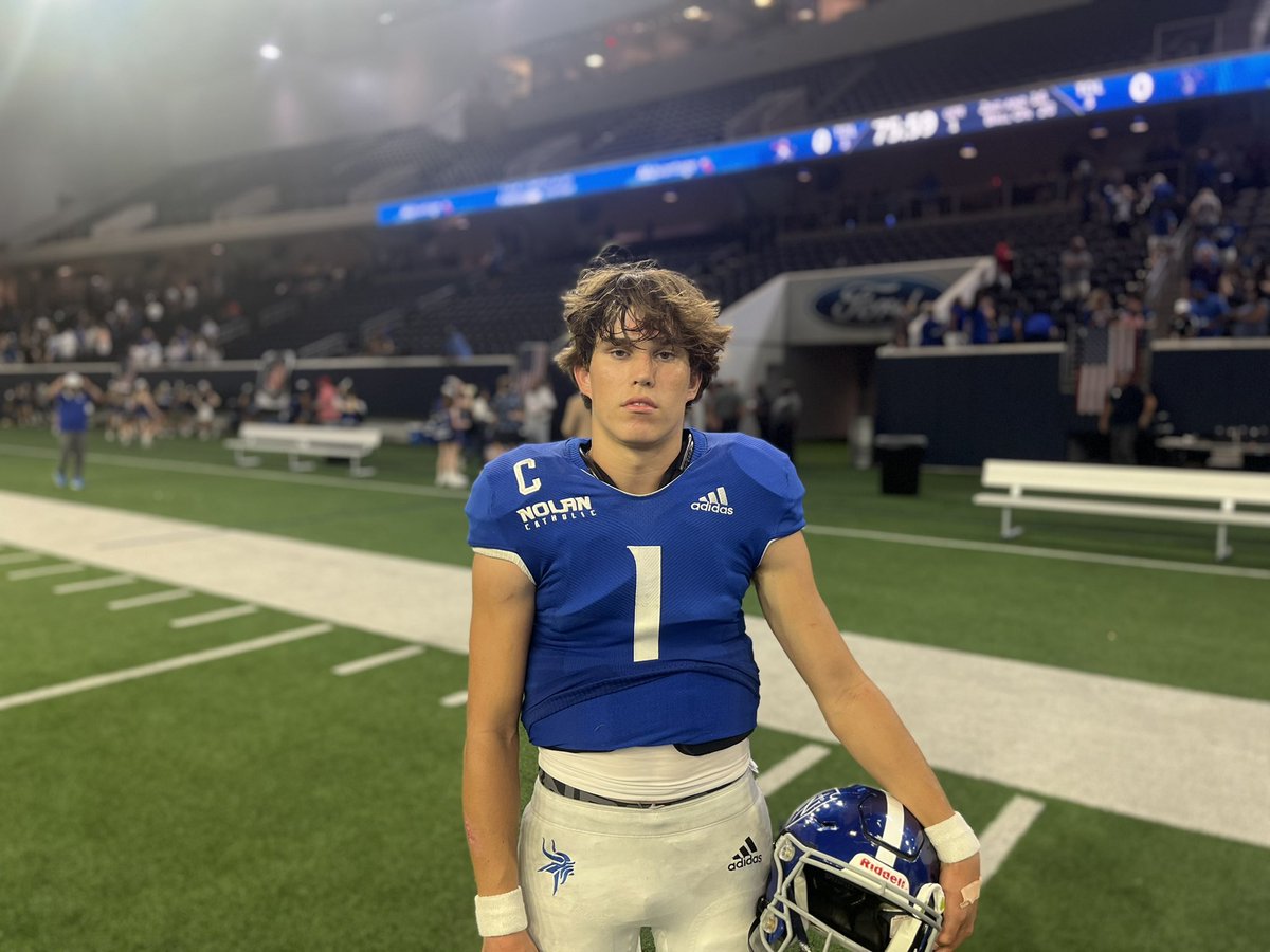 CorumKaleb's tweet image. ‘25 Carter Devero is a true Dual Threat Qb. 

Devero listed at 6’2” 180 has good size on him and he uses it to his advantage. He totaled 3 total touchdowns with one in the air and two using his legs. 

@TXPSMedia I @carter_devero I @NolanCatholicFB