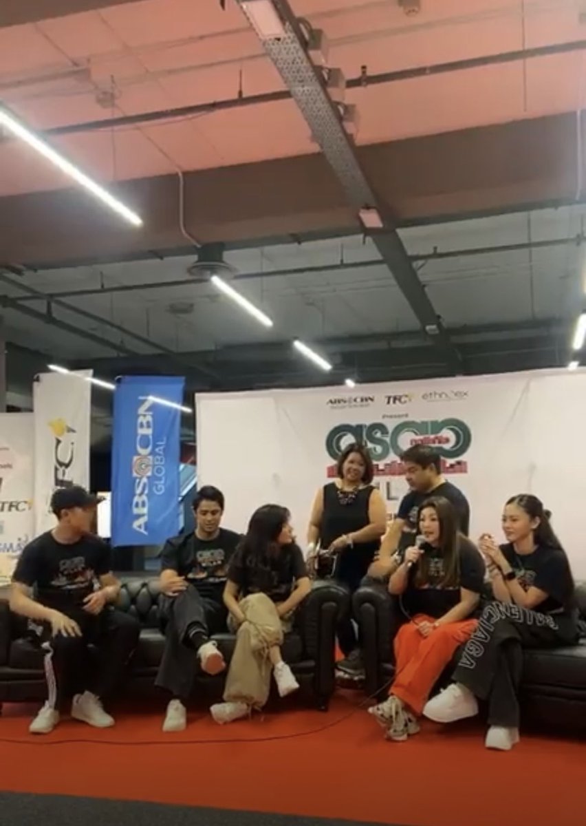 fabianmelanie59's tweet photo. Meet and Greet with Sir Martin Ms Reg Kim Donny Belle and Darren.
#ASAPMeetnGreet #ASAPinMilan https://t.co/kIaDtYnG75