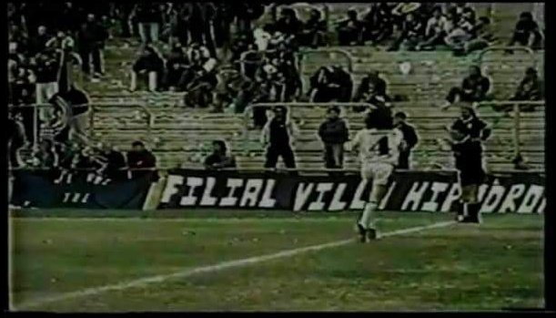 Vhipdromo's tweet photo. 31 años siendo fiel a los colores,
31 años como filial del club (la primer filial),
31 años alentando en la misma popular,
31 años llevando carnaval,
31 años siendo Un Público Respetable.
Pero toda una vida amándote!!!! https://t.co/NbA7HFO0Yp