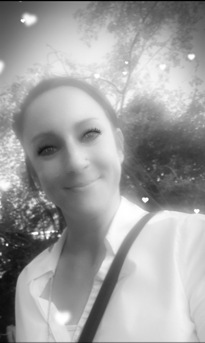 Vicky49407391's tweet photo. Just me https://t.co/RoIT0N4i71