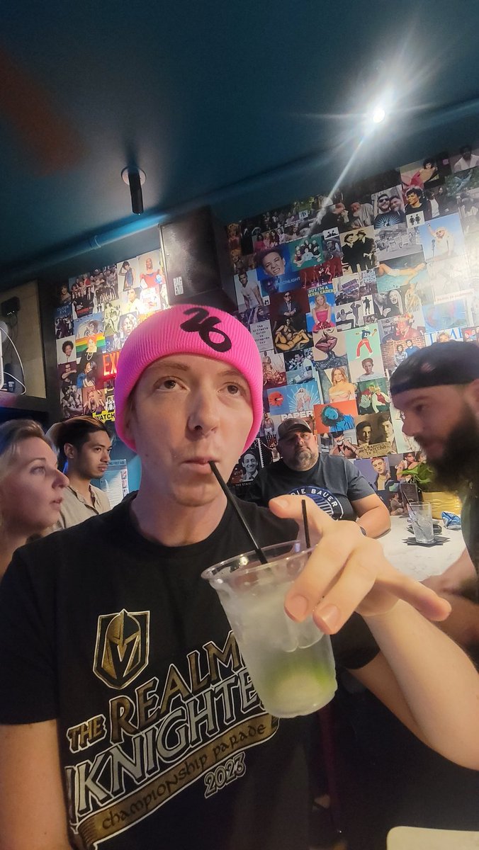 AndrewPowersLV's tweet photo. Hi @pweiser stole @AspenGoLight's hat. Let @GovofCO know we're having it up across the country while he's wanted.
@LuciferArmeli remembers Jarod from one time at JR's.. I'm to young for there...
But #DaddyPhil you gotta admit I'm cute I'm this hat 🤷 When Chris is vindicated know that you and Jarod have to come ski with us.. 😱 No I'm not talking about Jarod's husbands nose obsession.. 🤷😱