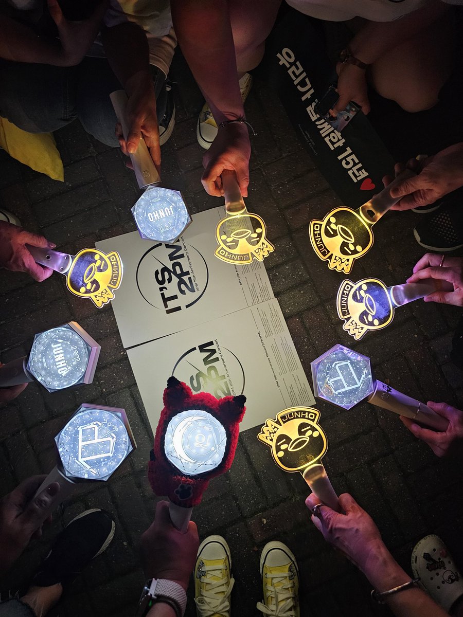 jazzstorm4842's tweet photo. 어제의 저 시간들을 오늘도 느껴보고싶다.
덥고,기다리는 동안 고단했고, 화장실 줄이 길어 다리가
꼬였지만... 내 쌩눈으로 암욜맨을 보게될줄😍
행복한 2023년9월9일 토요일 저녁 이었다.
#2PM_15th_Anniversary_Concert 
#2PM_15th_Anniversary https://t.co/gc2LL3tHFb
