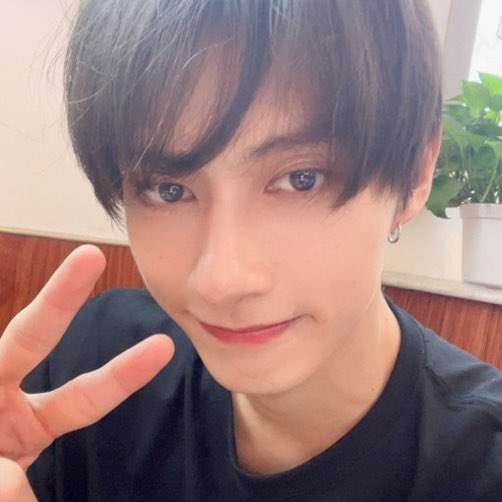 seiyi | lf moots! tweet media
