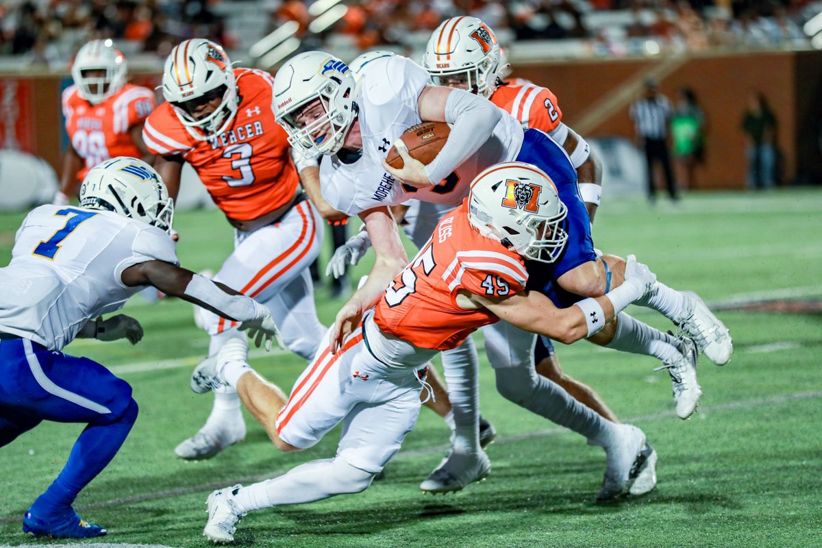 .<a href="/MSUEaglesFB/">Morehead State Football</a> put up a valiant fight at No. 20 Mercer Saturday night, trailing by only one score in the third quarter. Mercer finally pulled away for a 48-22 win.

QB Carter Cravens had 187 yards and 2 TDs. Nathan Hazlett boomed 3 successful FGs.

Story: bit.ly/3Re130q