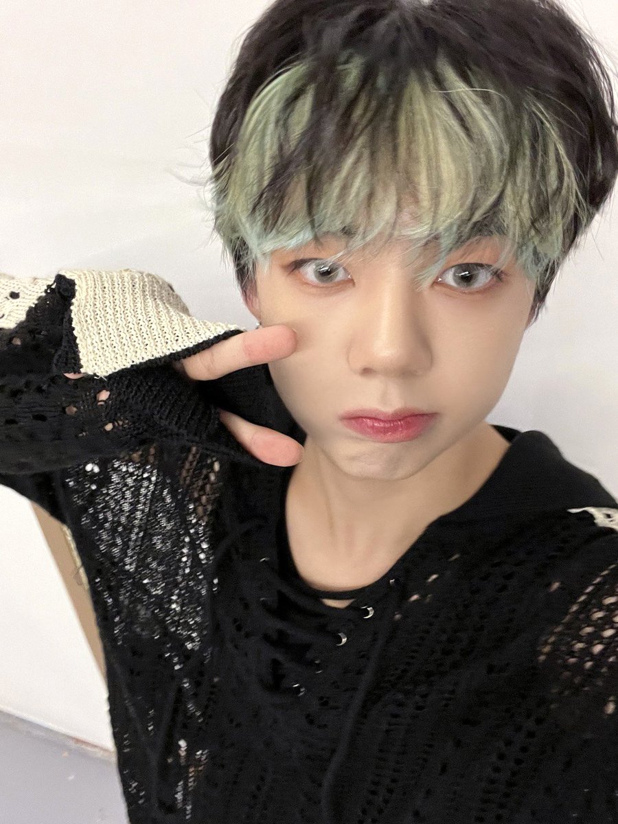 [#승헌]
🇮🇩🇮🇩

#8TURN #EIGHT_TURN #에잇턴 #SEUNGHEON #UNCHARTED_DRIFT #언차티드_드리프트 #SKETCH #스케치 #EXCEL #엑셀