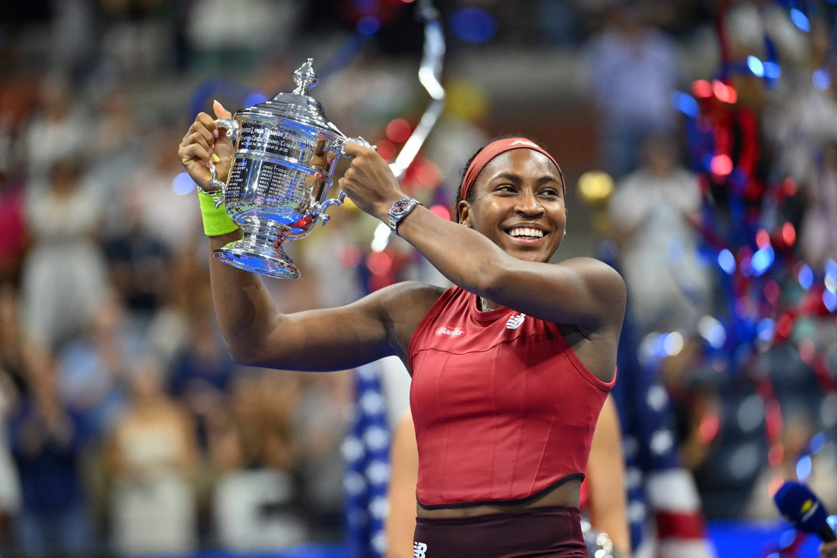 (6) Coco Gauff def. (2) Sabalenka (2-6, 6-3, 6-2) to win the 2023 U.S. Open. Coco is the youngest player to win the #Usopen since Serena Williams in 1999.