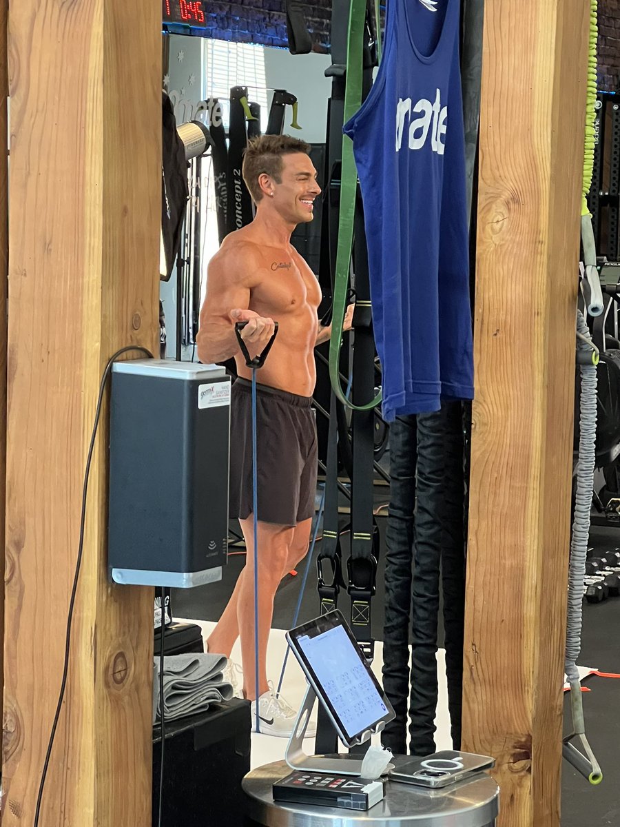 ryanvandyke's tweet photo. A lil BTS photo shoot today for @TrainingMate https://t.co/BjyH6ooowM