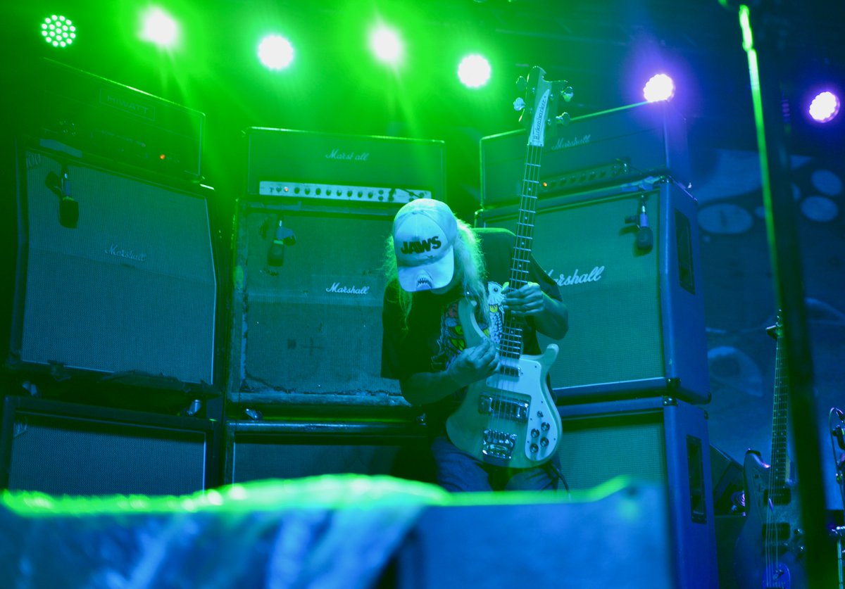 🚀 @dinosaurjr took the crowd to new heights, closing out the final night at Moore Square. 📷: Sorena Dadgar