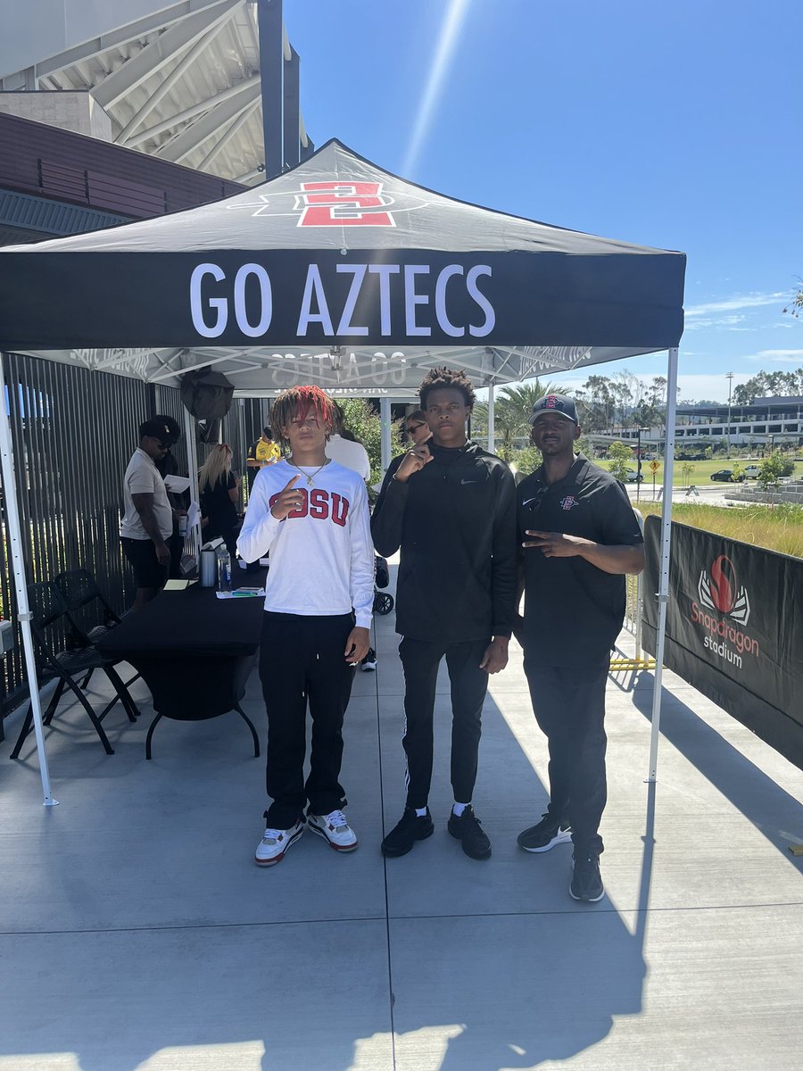 brandonjubie2's tweet image. Had a amazing time at sdsu ⚫️🔴 #aztecs #hometown