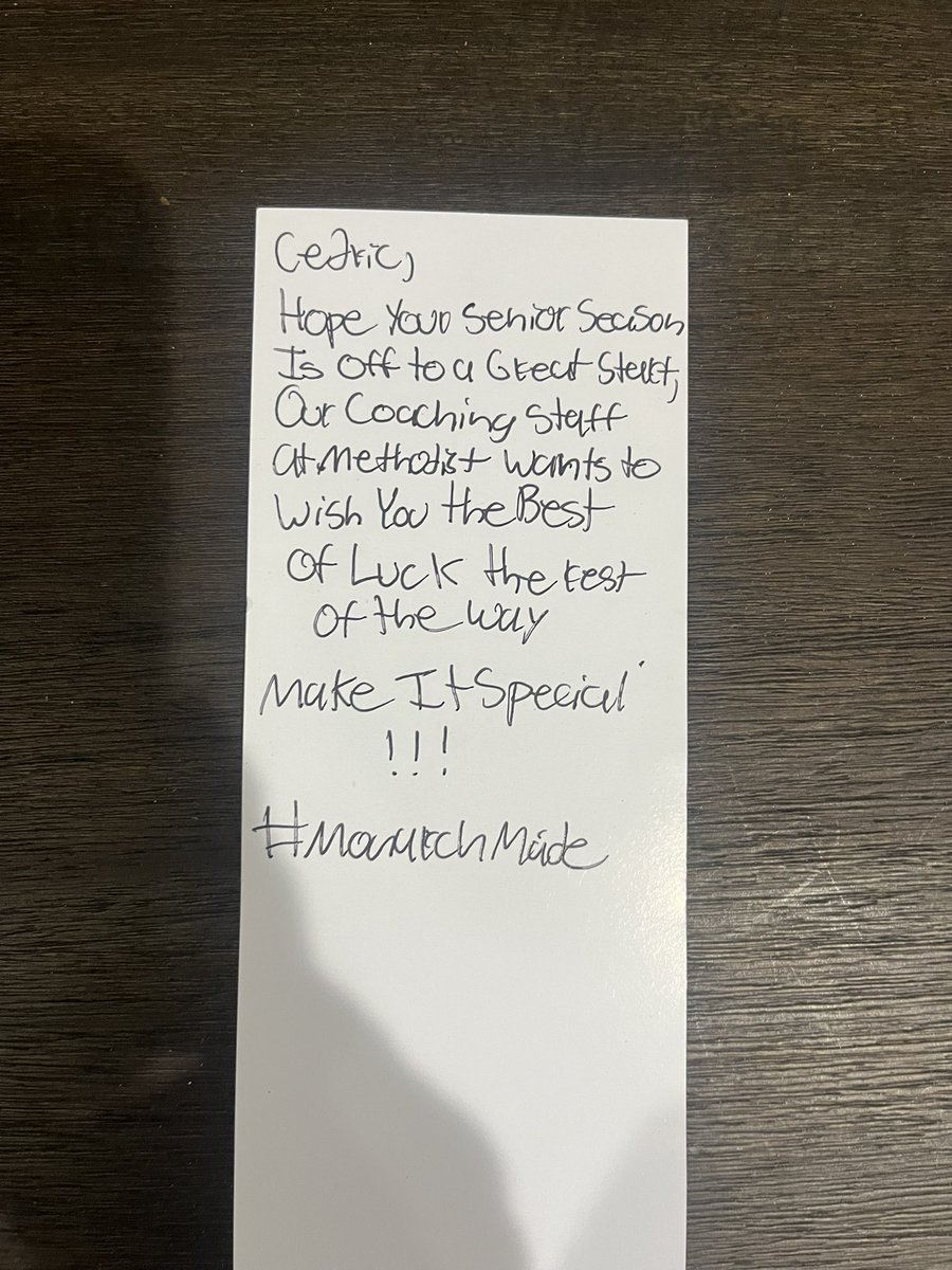 Thank you <a href="/Methodist_FB/">Methodist University FB</a> for showin love <a href="/_Coach_Rad/">Brian Radakovich</a> 💚💛