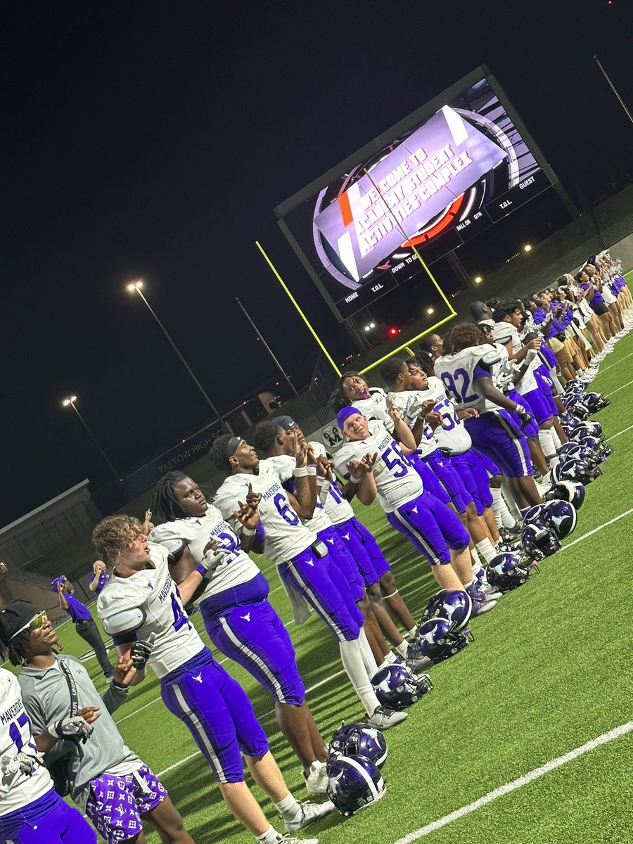 MRHSMavericks's tweet photo. MAVS win !!!!! 22-21 over Paetow 🏈💜#ilovemortonranch https://t.co/Ux67DzwA6x