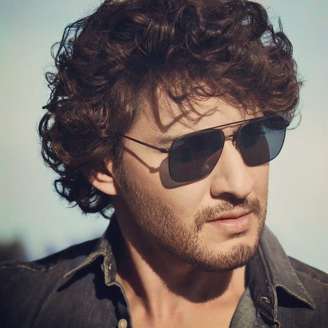 NaveenMBVizag's tweet image. #GUNTURKAARAM - HIGHLY INFLAMMABLE 🌶🚬

Digital Rights: #Netflix

Audio Rights: #AdityaMusic

Satellite Rights: #GeminiTV (Mostly)

#MaheshBabu #Sreeleela #Trivikram #Thaman #ManojParamahamsa